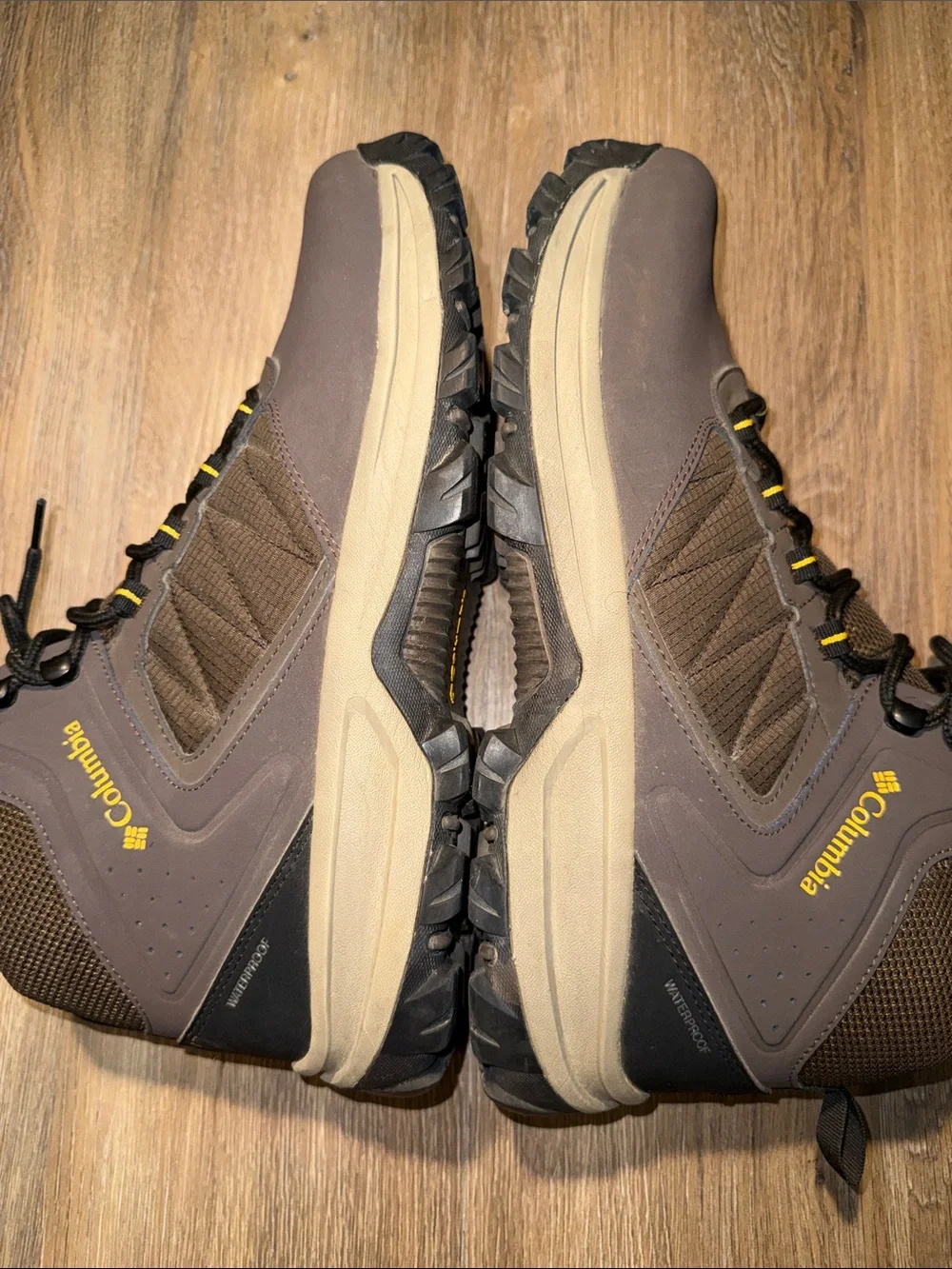 Columbia sturdy hiking